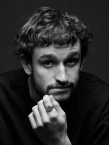 Обри Дюллен 