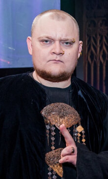 Михаил Стогниенко