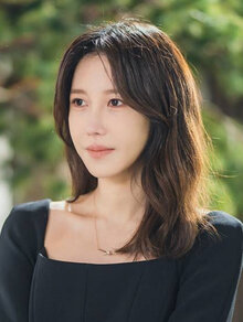 Lee Ji Ah 