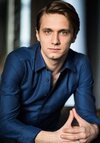 Владимир Петров