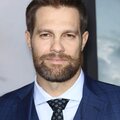 Geoff Stults