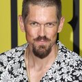 Steve Howey