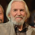 Станислав Любшин