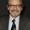 Ethan Phillips