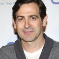 Greg Naughton