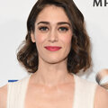 Lizzy Caplan