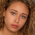 Элла-Рэй Смит