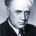 Михаил Жаров