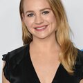 Britt Robertson