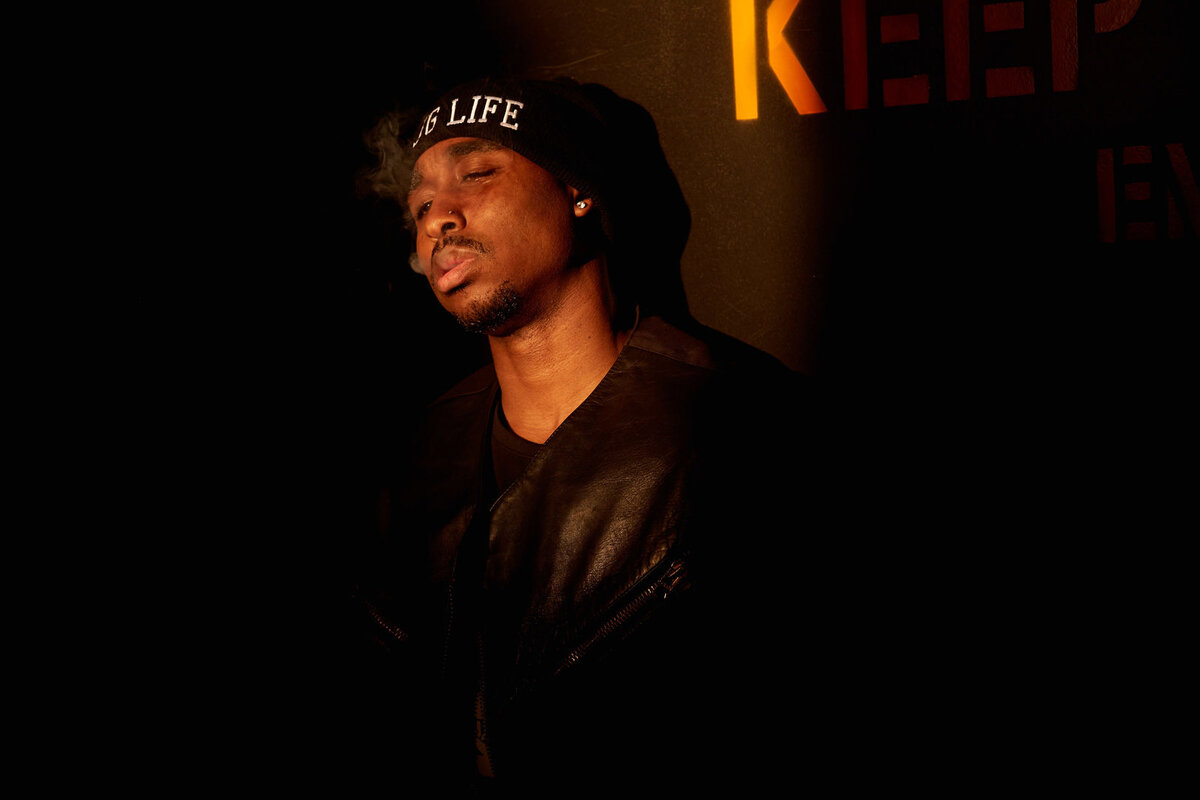 Выиграй приз с символикой фильма «2Pac: Легенда» от Экспоненты Выиграй приз с символикой фильма «2Pac: Легенда» от Экспоненты