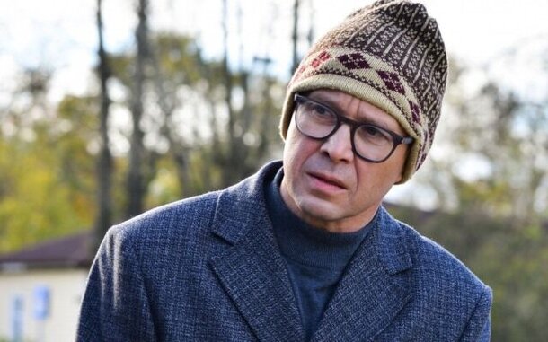 «Карп отмороженный»: Рецензия Киноафиши Евгений Миронов в фильме Владимира Котта «Карп отмороженный»