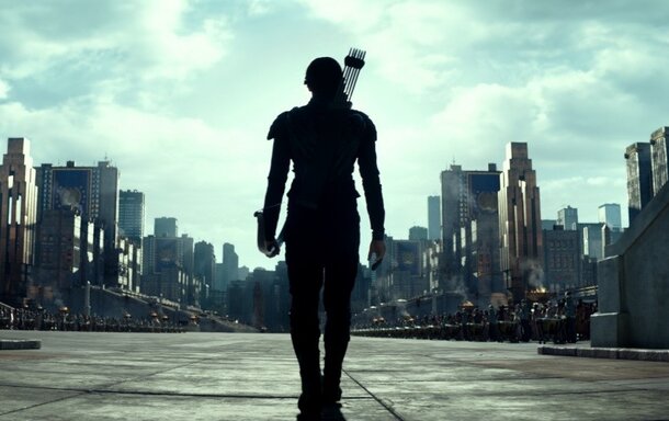 «Голодные игры: Сойка-пересмешница. Часть II»: Рецензия Киноафиши