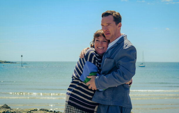 Черная комедия об идеальном браке, который превращается в непримиримую борьбу. 