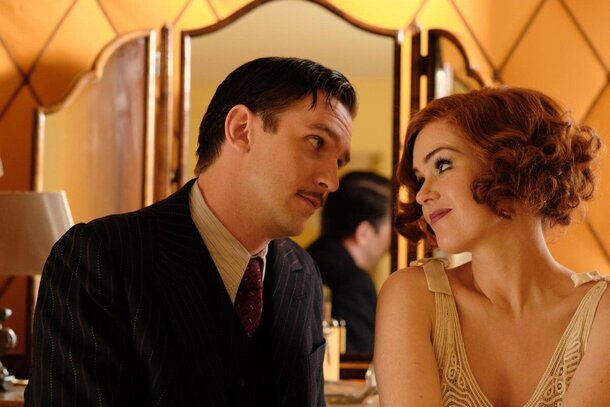 Британская призрачная комедия по одноимённой пьесе Ноэля Кауарда. 