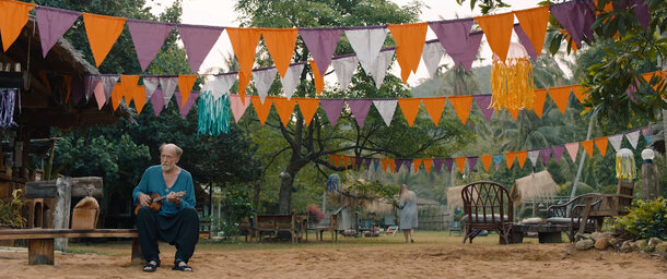 Комедийная мелодрама о невероятных приключениях понтийского грека в Таиланде. Комедийная мелодрама о невероятных приключениях понтийского грека в Таиланде.