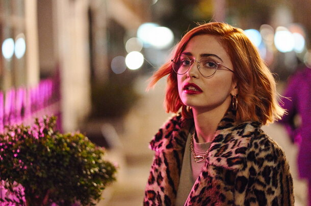 Переосмысление культового романа Чарльза Диккенса на фоне современного Лондона и мира искусства. 