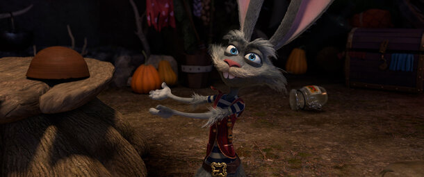 Лучше синица в руках, чем журавль в небе. Лучше синица в руках, чем журавль в небе.