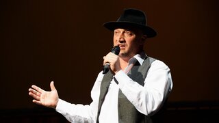 Известные драматические спектакли с киноактёрами в главных ролях