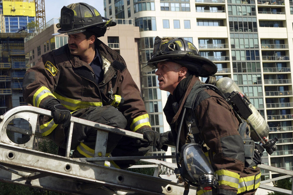 Chicago Fire 6 сезон 6 серия смотреть онлайн.