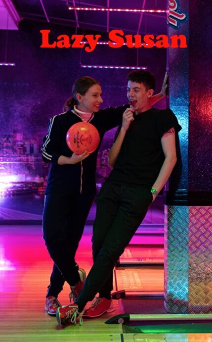 Постер к 1-му сезону сериала Ленивая Сьюзен