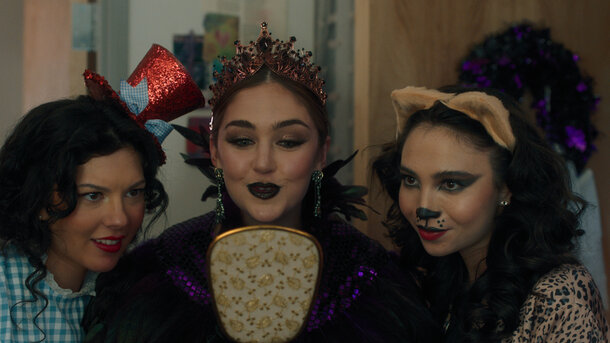 Identity Crisis - trailer in russian