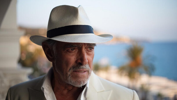 Reflection in a Dead Diamond - trailer