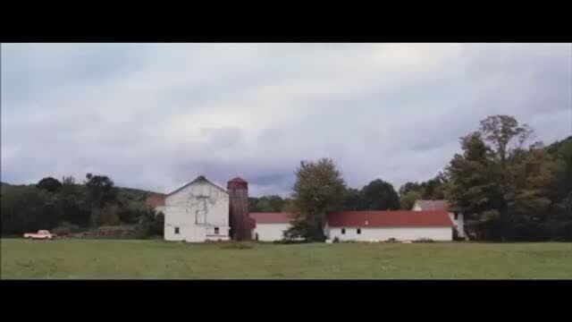 Martha Marcy May Marlene - trailer 2