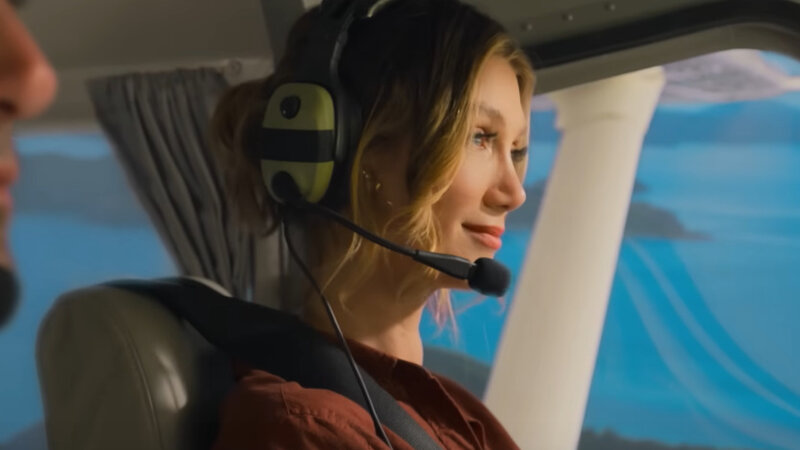 Love Is in the Air - trailer