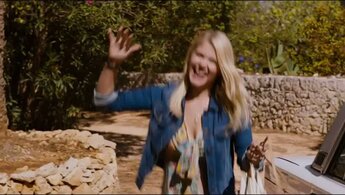 Walking on Sunshine - trailer in russian