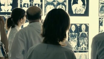 Любовь от всех болезней - дублированный трейлер