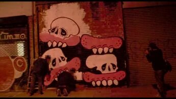 Выход через сувенирную лавку - дублированный трейлер