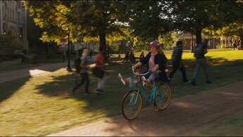 Life of the Party - trailer