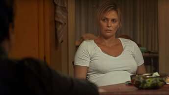 Tully - trailer