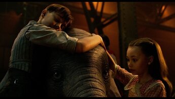 Dumbo - trailer in russian