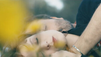 Una relazione - trailer in russian