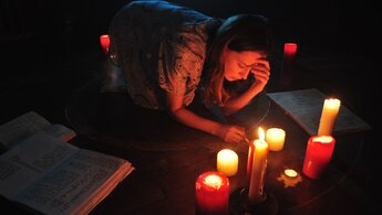 A Dark Song - trailer in russian