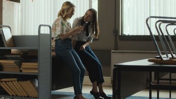 Дом на другой стороне - дублированный трейлер