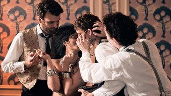 Curiosa - trailer in russian