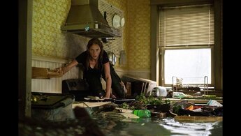 Crawl - trailer in russian