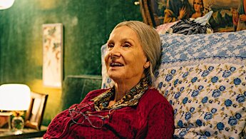 Put Grandma in the Freezer - trailer in russian