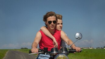 Summer of 85 - trailer in russian