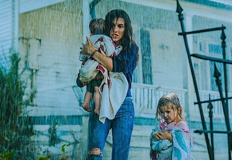 Взаперти - дублированный трейлер