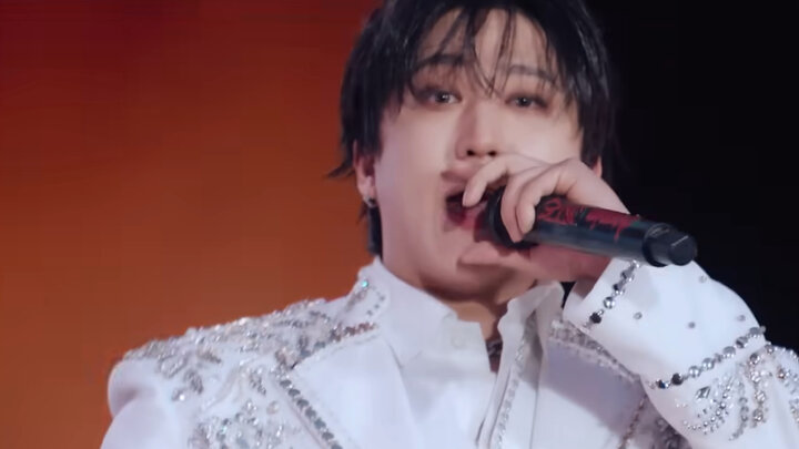 Stray Kids: The dominATE Experience - Mountains