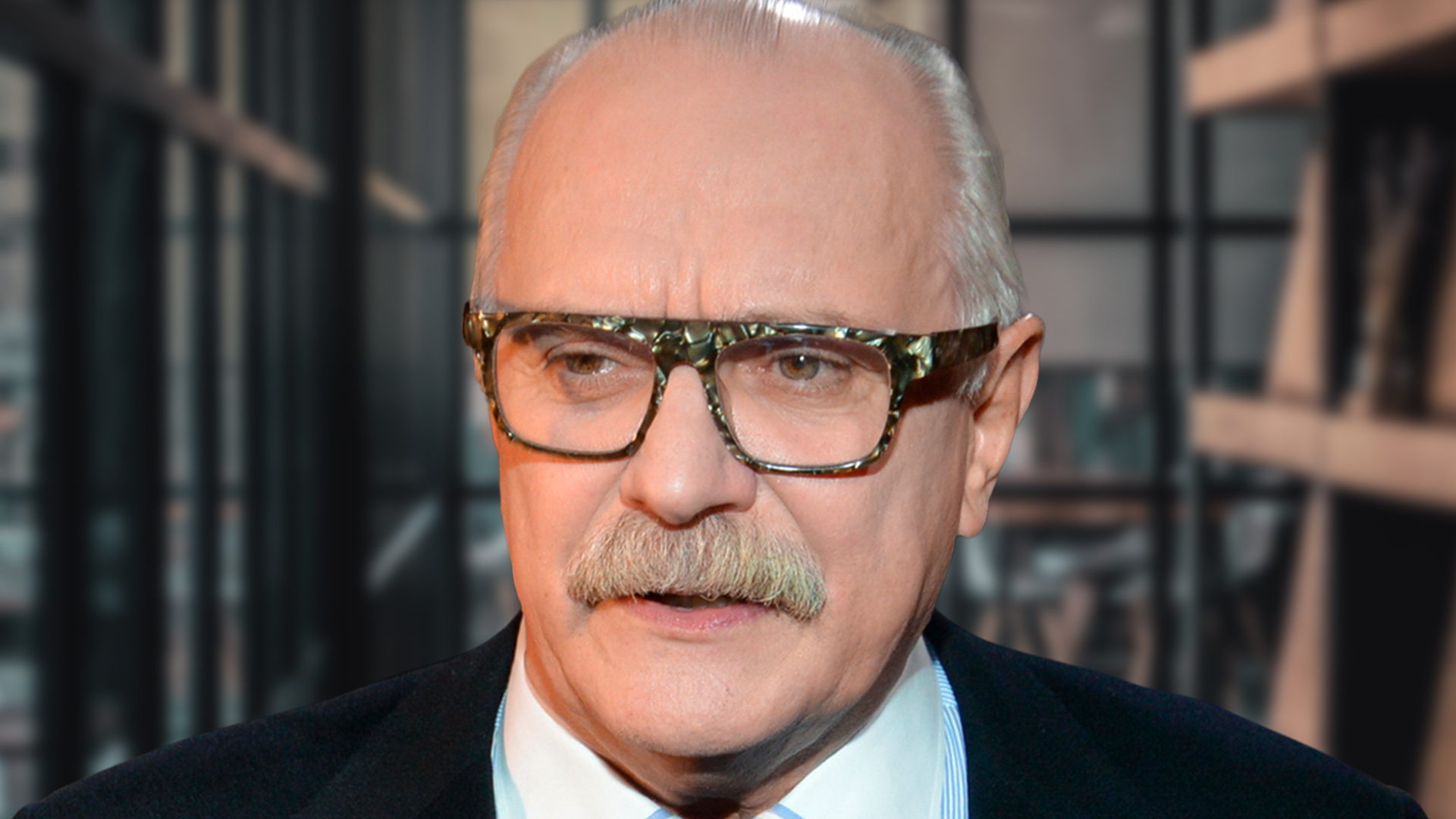 Словно старуха с косой: обомлеете, увидев состарившуюся любимицу Михалкова