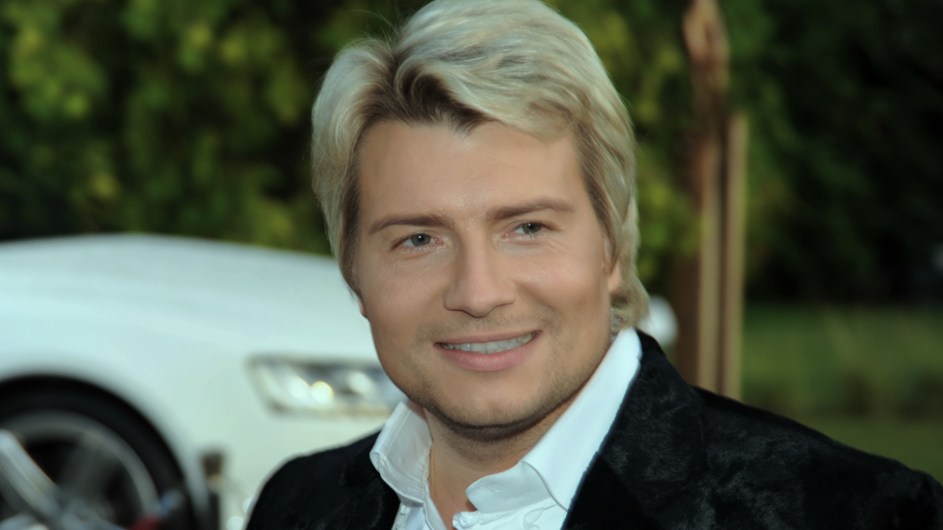 Принимают за сестру: как выглядит мама Николая Баскова, которой почти ...