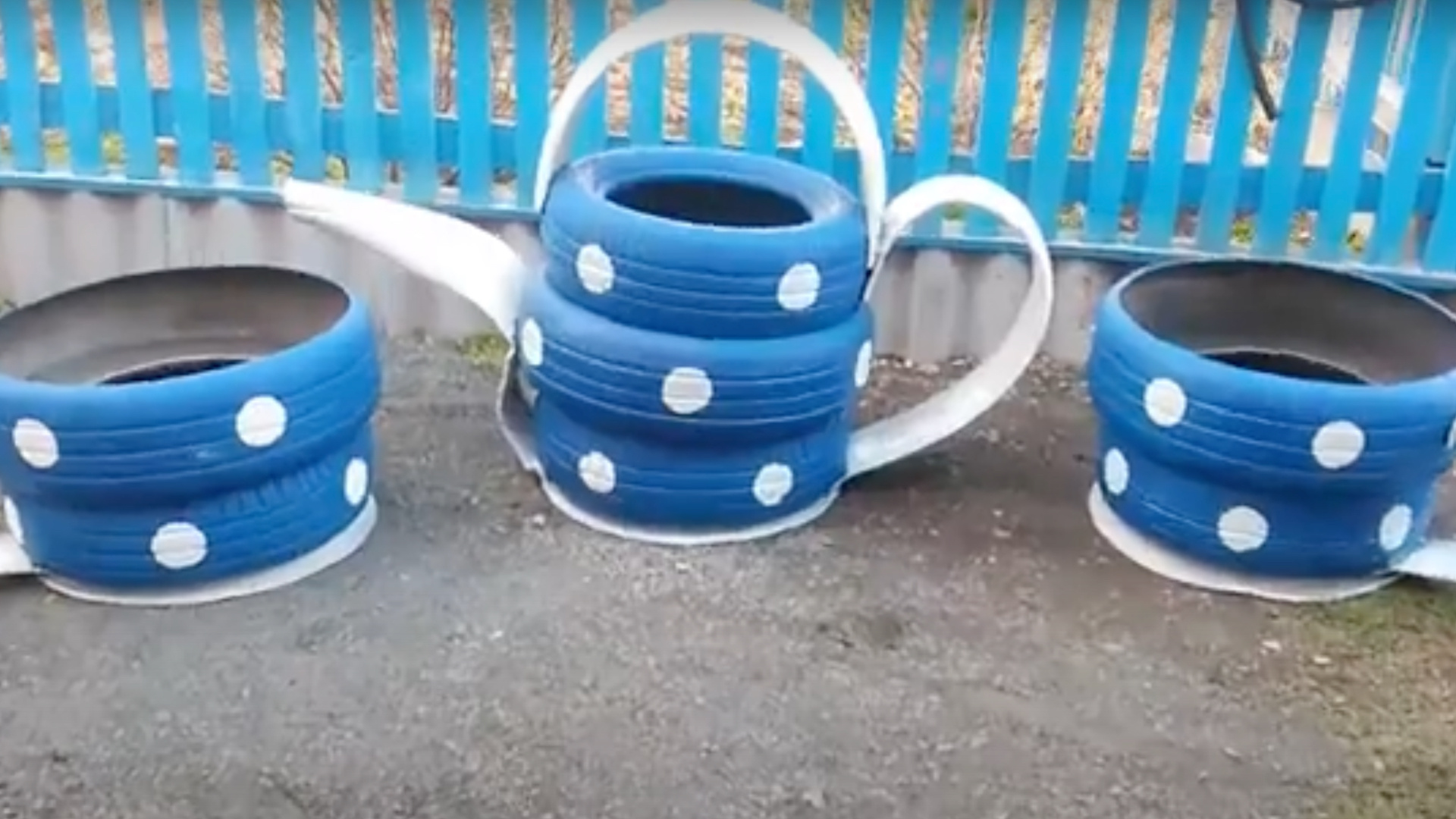 Клумба из шин