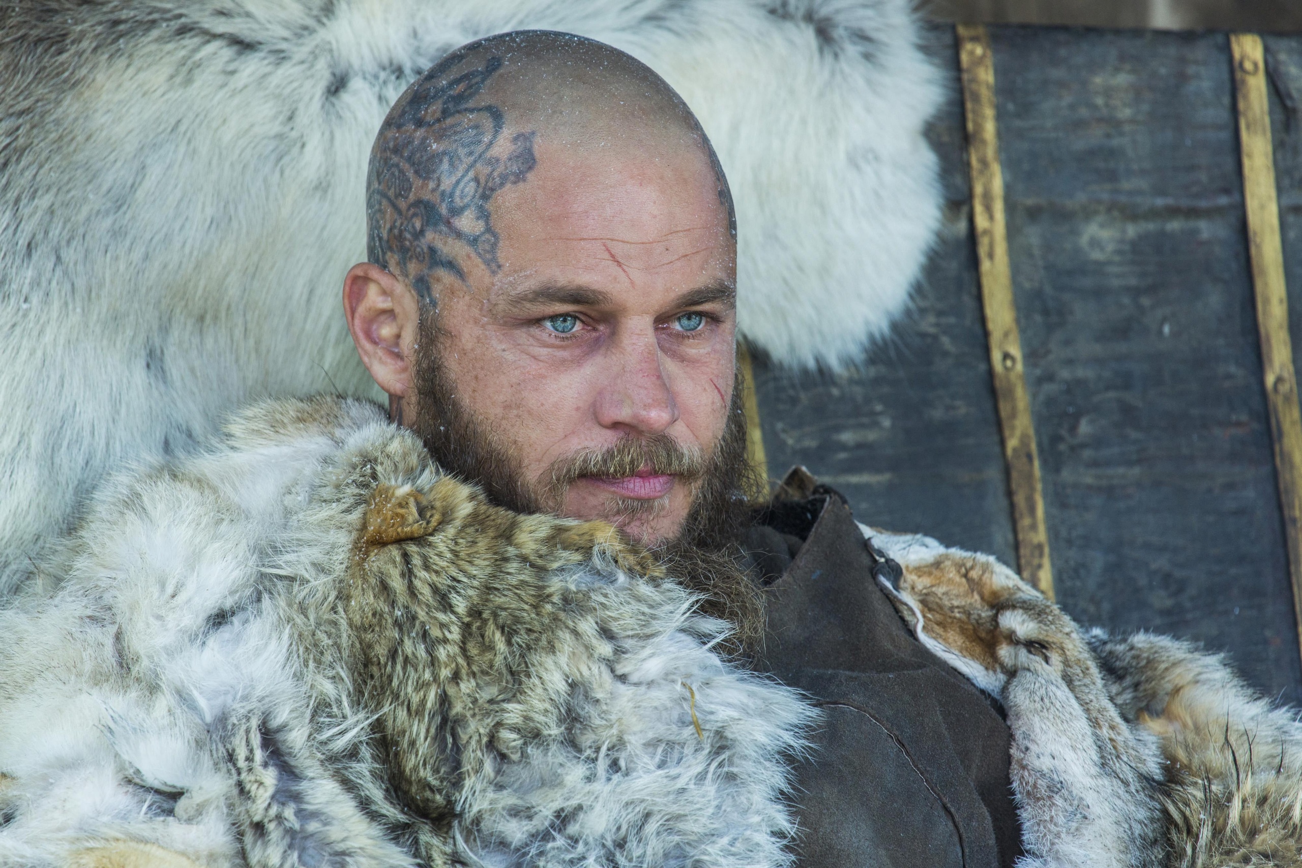 Звезда «Викингов» Трэвис Фиммел получил одну из ведущих ролей в сериале ...